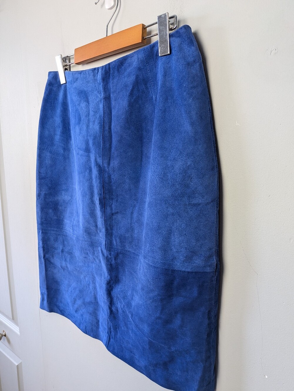 VINTAGE 80-90 WEST BAY 100% Suede Mini Skirt Women Blue Color Size 12 Back Zip - Picture 2 of 9
